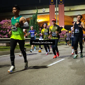 Runner Photo 6384023