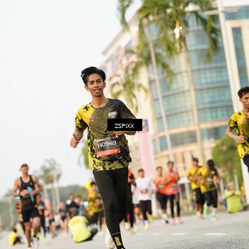 Runner Photo 6384039