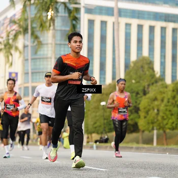 Runner Photo 6384064