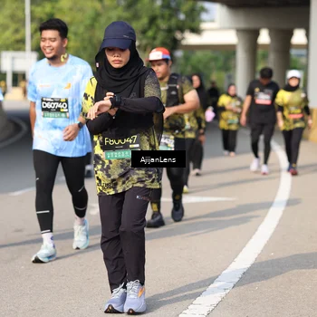 Runner Photo 6384106