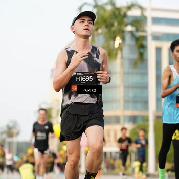 Runner Photo 6384115