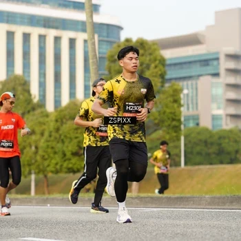Runner Photo 6384259