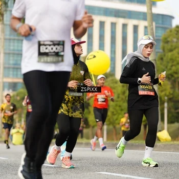 Runner Photo 6384260