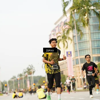 Runner Photo 6384302