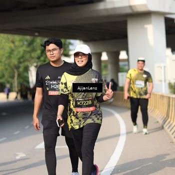 Runner Photo 6384332