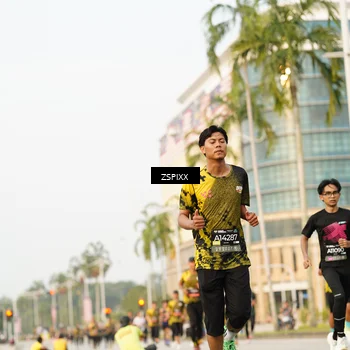Runner Photo 6384371