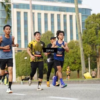 Runner Photo 6384465