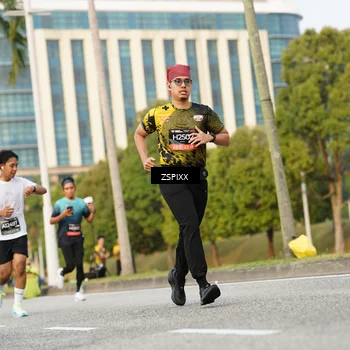 Runner Photo 6384506