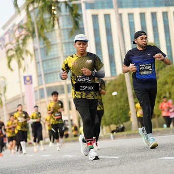 Runner Photo 6384574