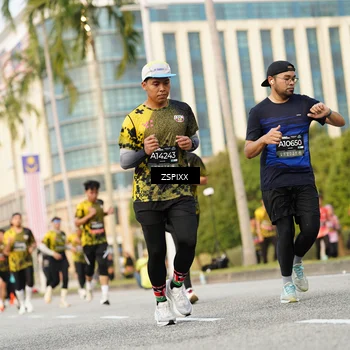 Runner Photo 6384590