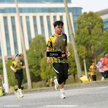Runner Photo 6384660