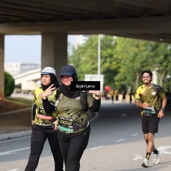 Runner Photo 6384693
