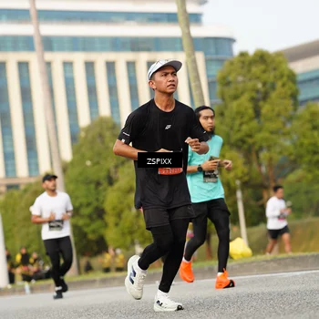 Runner Photo 6384752