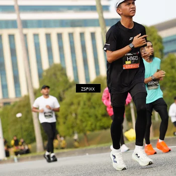 Runner Photo 6384754