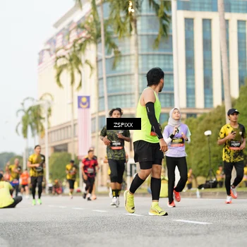 Runner Photo 6384887
