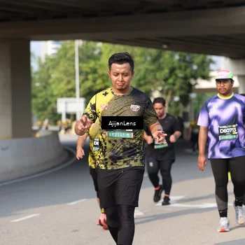 Runner Photo 6384895