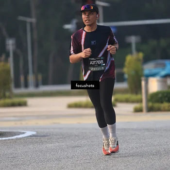 Runner Photo 6384900