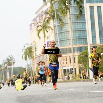 Runner Photo 6384923