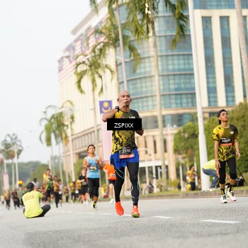 Runner Photo 6384945