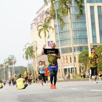 Runner Photo 6384946