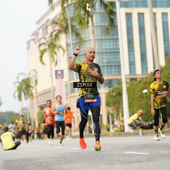 Runner Photo 6384968