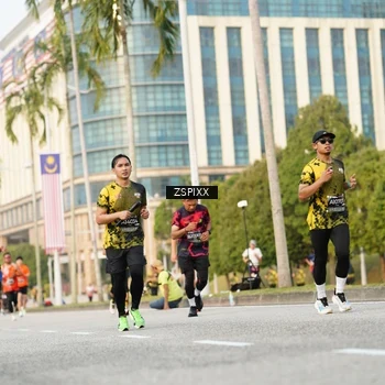 Runner Photo 6384969