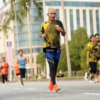 Runner Photo 6385015