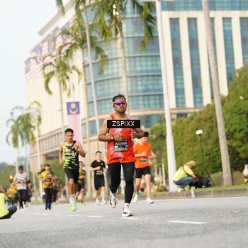 Runner Photo 6385034