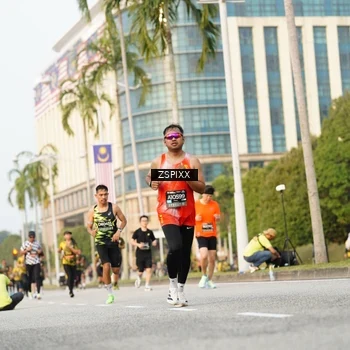 Runner Photo 6385049