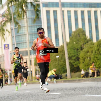 Runner Photo 6385068