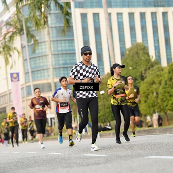 Runner Photo 6385070