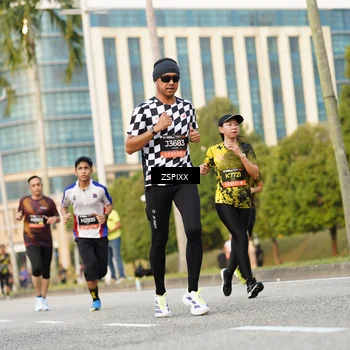 Runner Photo 6385093
