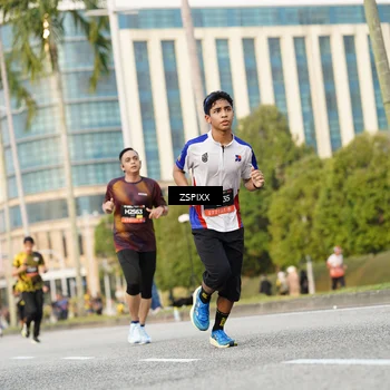 Runner Photo 6385120
