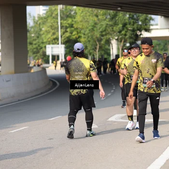 Runner Photo 6385125