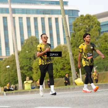 Runner Photo 6385253
