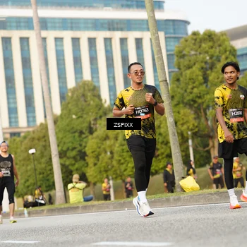 Runner Photo 6385256