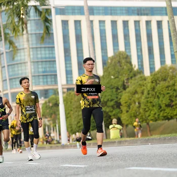 Runner Photo 6385354