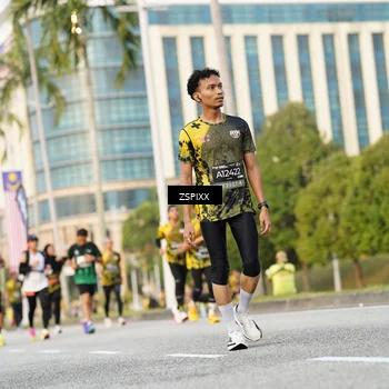 Runner Photo 6385413