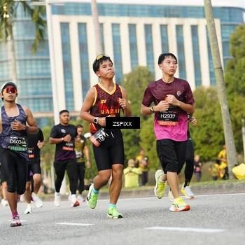 Runner Photo 6385458
