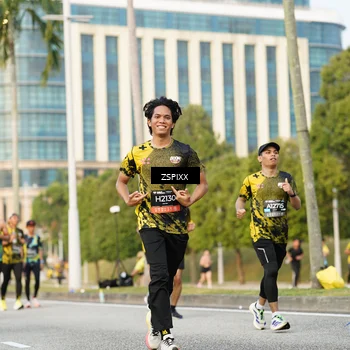 Runner Photo 6385516