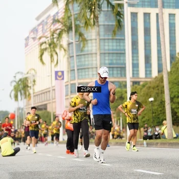Runner Photo 6385693