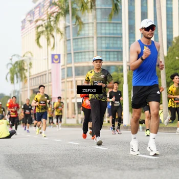 Runner Photo 6385715
