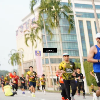 Runner Photo 6385717