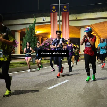Runner Photo 6385743
