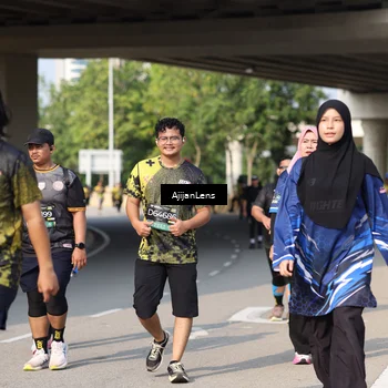 Runner Photo 6385855