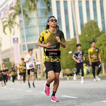 Runner Photo 6385861