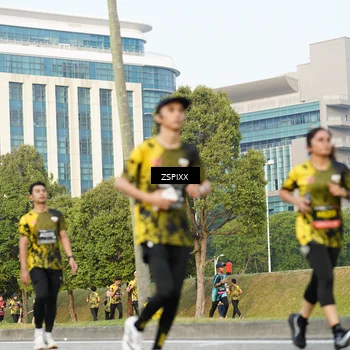 Runner Photo 6385911