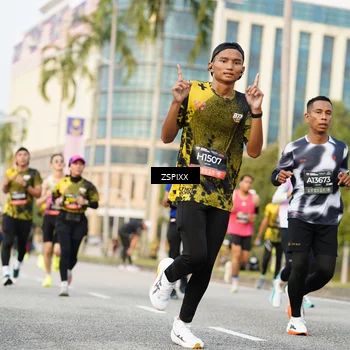 Runner Photo 6385996