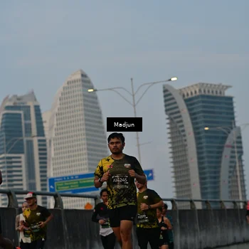 Runner Photo 6386010