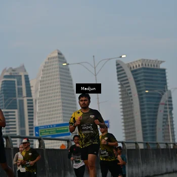 Runner Photo 6386038